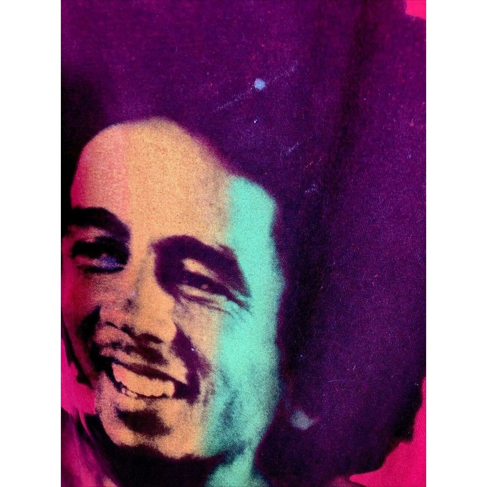 Vintage Bob Marley Rare Concert Shirt￼ Rock Icons Retro Red T-Shirt Size Medium - Picture 3 of 14